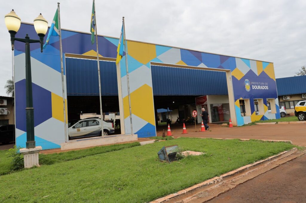 Prefeitura de Dourados antecipa salários de abril para 9.477 servidores municipais