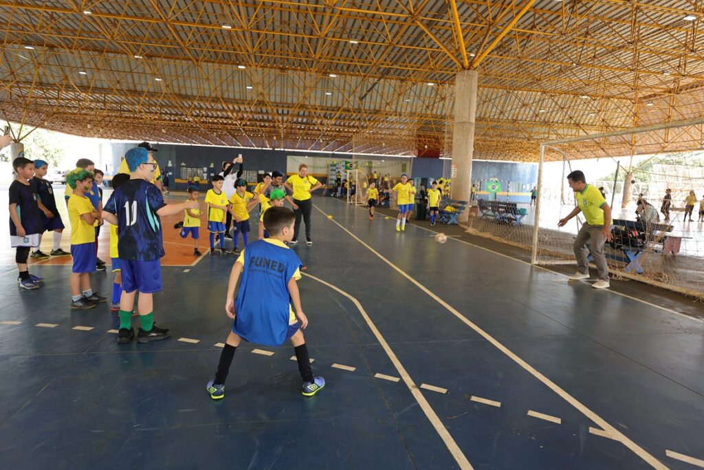 Prefeitura promove treino especial da Copa com festa de esporte, patriotismo e integração