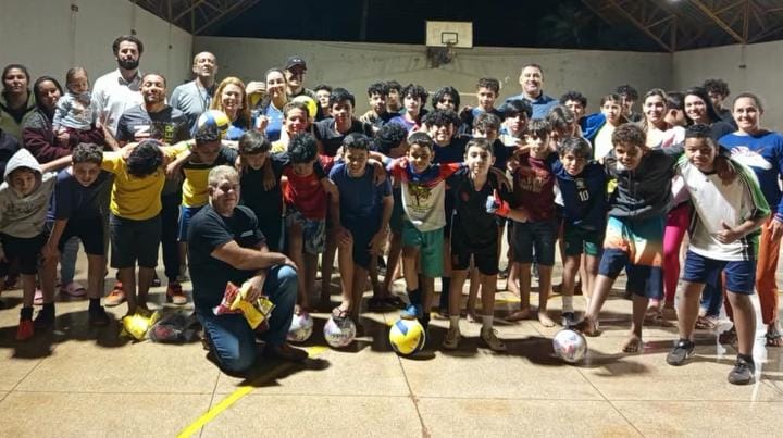 ESCOLINHA DE FUTSAL MOVIMENTA POLIESPORTIVA DE VILA VARGAS